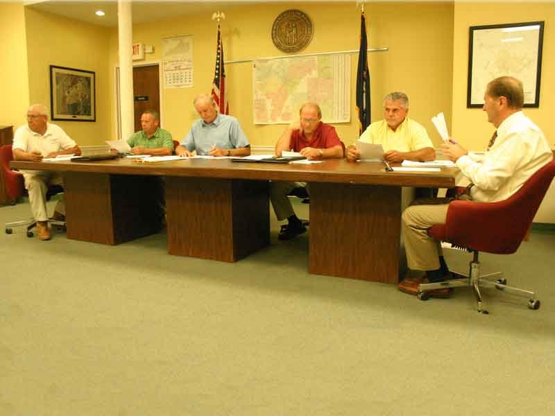 Court votes 4-1 to help bark park, OKs Homeland Security grant application