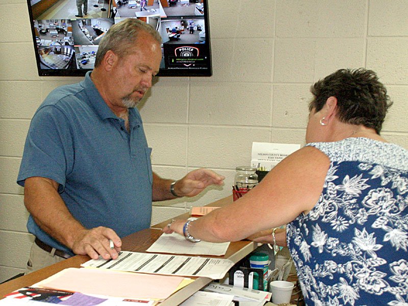 Tim Hutchins joins race for judge executive as filing deadline passes