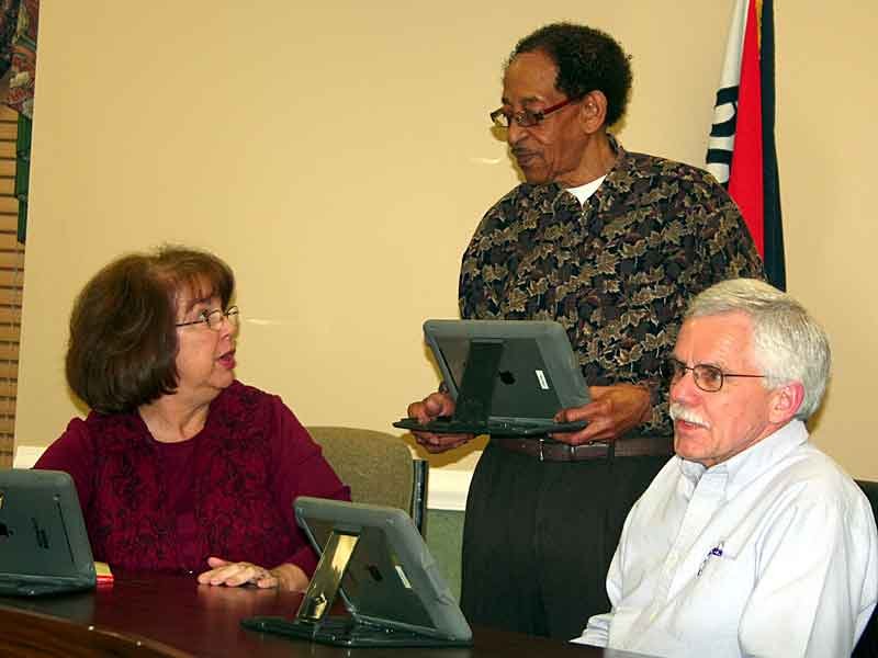 Council approves bid to continue expansion of city’s cable TV system