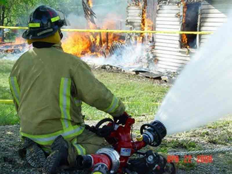 Mayor meets with fire corporation; its board names new chairman
