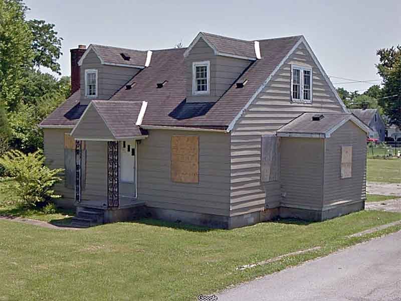 Abandoned home damaged by suspicious fire early Thursday morning