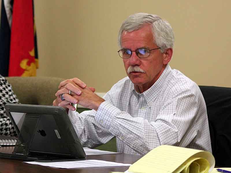 Council delays approval of plan to add pool to historic district home