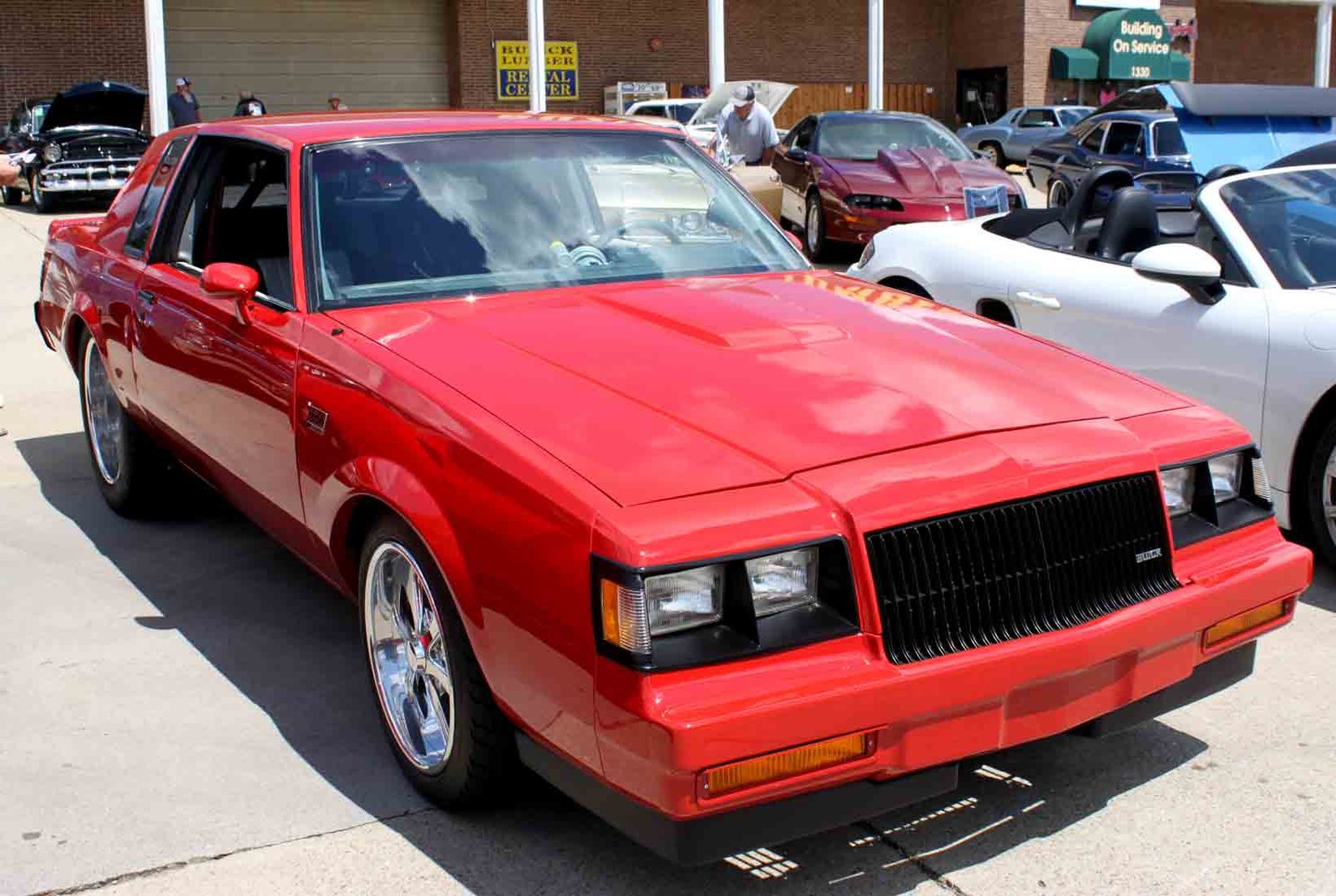 Photo gallery: Sunshine, great weather fuels car buff’s enthusiasm at Aug. 23rd Whiskey City Cruise